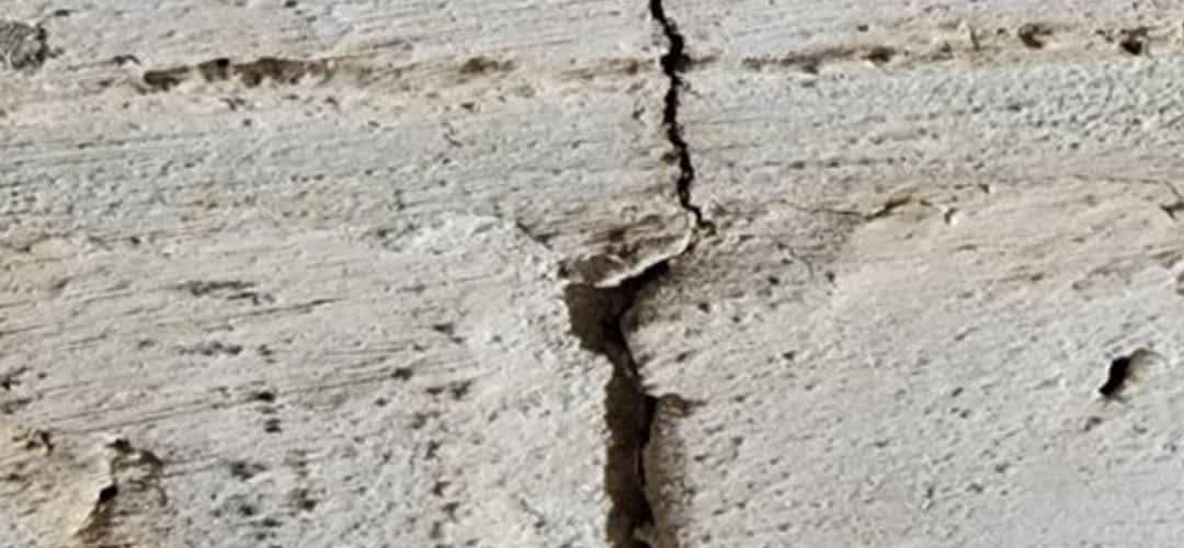 Foundation Cracks Repair Contractor New York - A Closeup Picture of Foundation Cracks