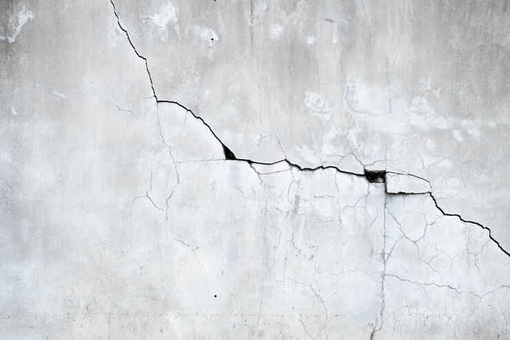 Basement Cracks Repair Contractor New York - Basement Wall Cracks Before Repair