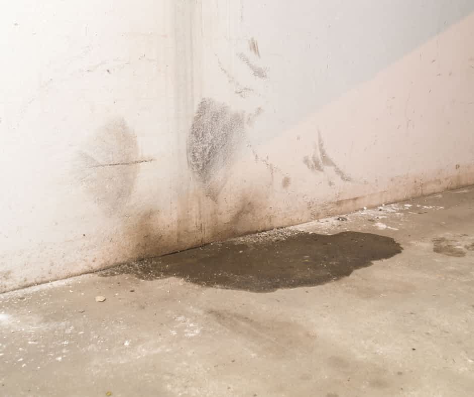 Water Damage Prevention Contractor New York - Water Damage to a Wall